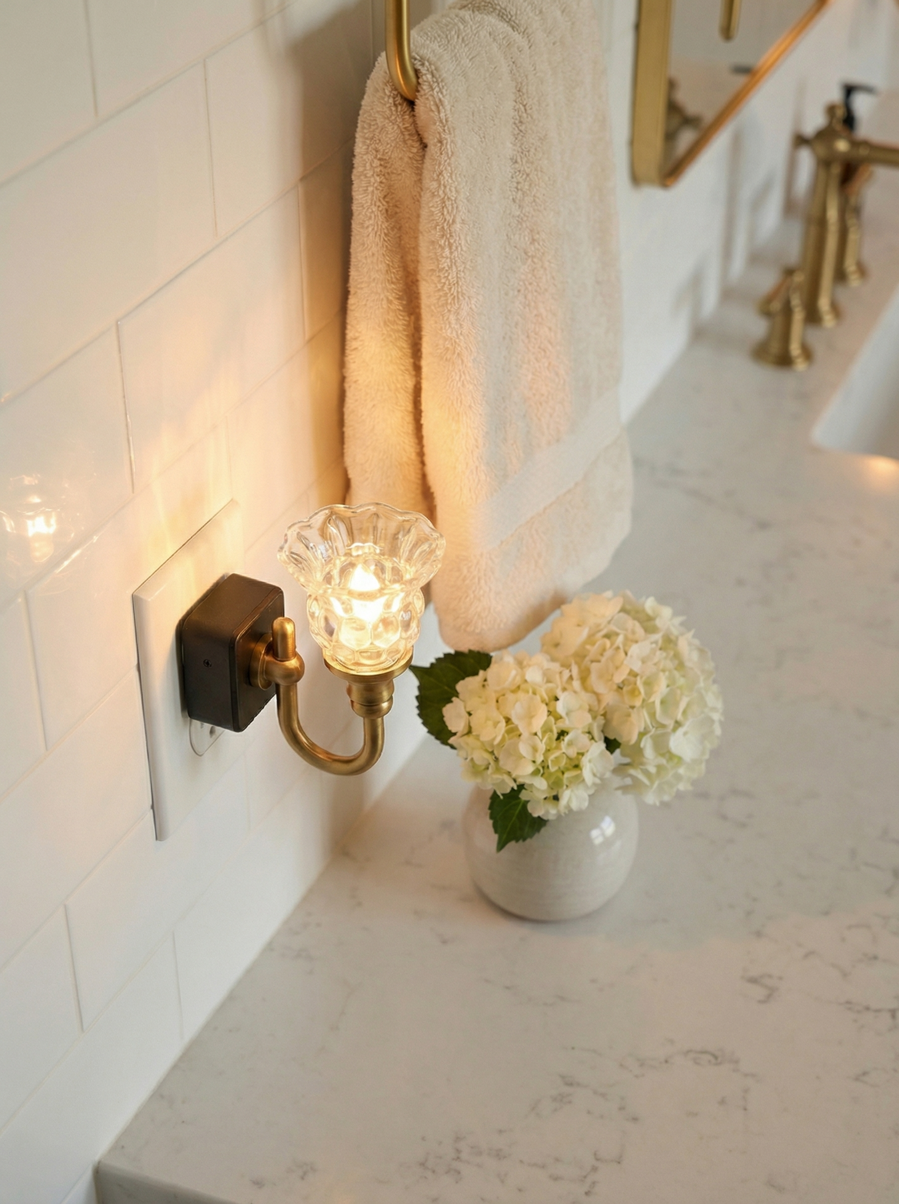 LumeArc™ Vintage Glass Light (Pack of 2)